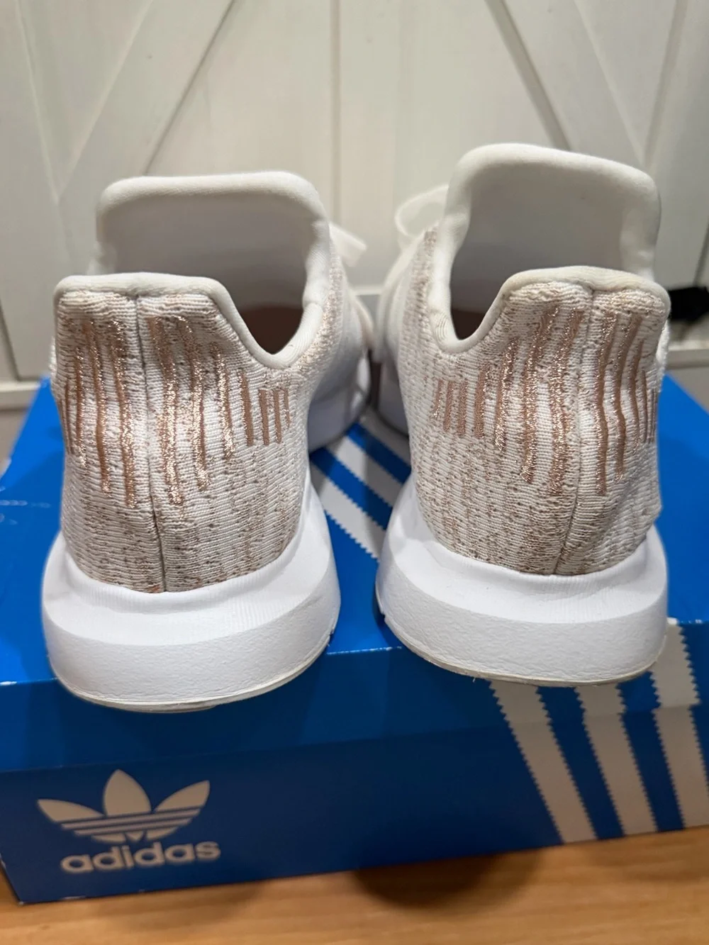 Adidas Swift Run 'White Copper Metallic' Womens 8.5 - Picture 5 of 11